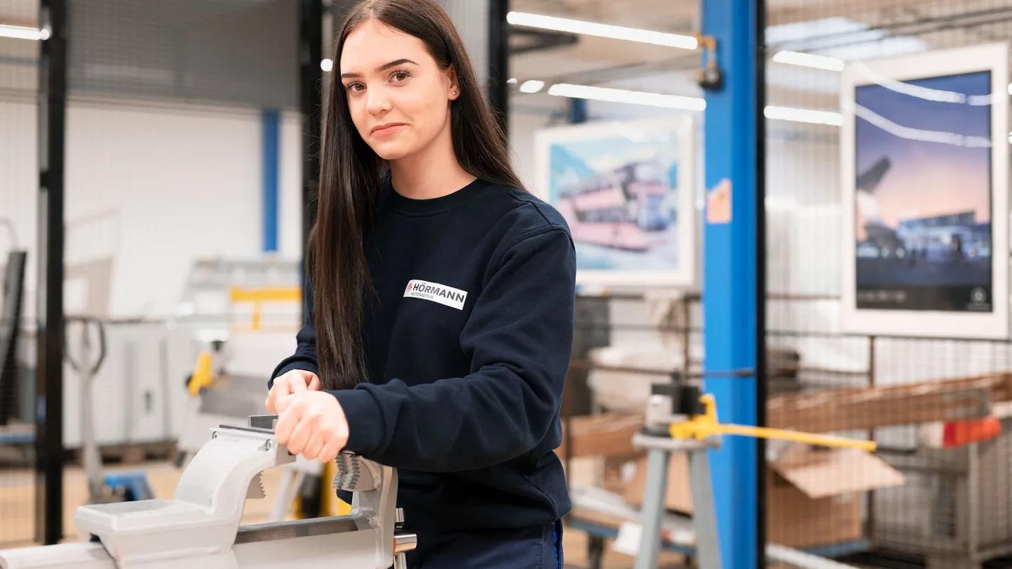 HÖRMANN Automotive apprentice Sophia Loser